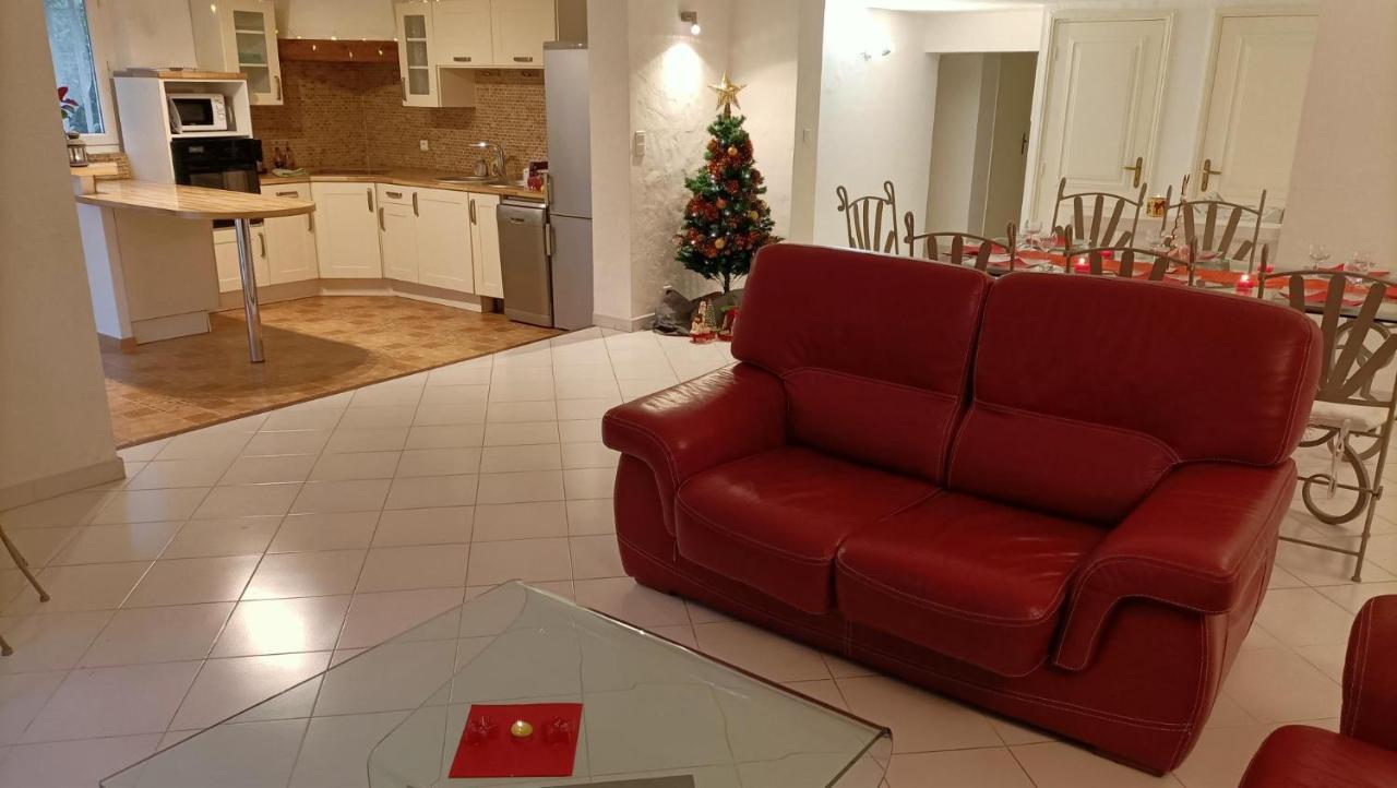 Сasa de vacaciones Location Rez De Maison Dans Quartier *